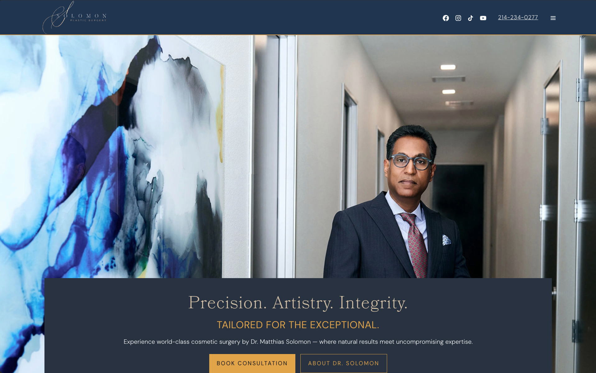Solomon Plastic Surgery — projekt iz portfolija INVENIA DIGITAL: izrada web stranice prikazana na laptopu i mobitelu